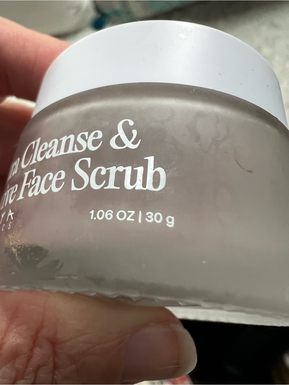 Froya Organics Ultra Cleanse Revive Face Scrub — Brand Nee! - Picture 2 of 8